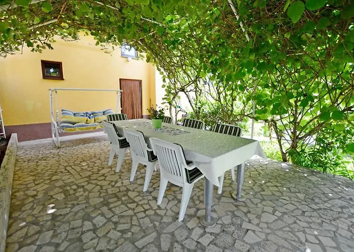 Karolina - Oasis Apartman Póla