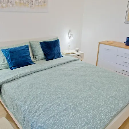 Karolina - Oasis With Free Parking Pula