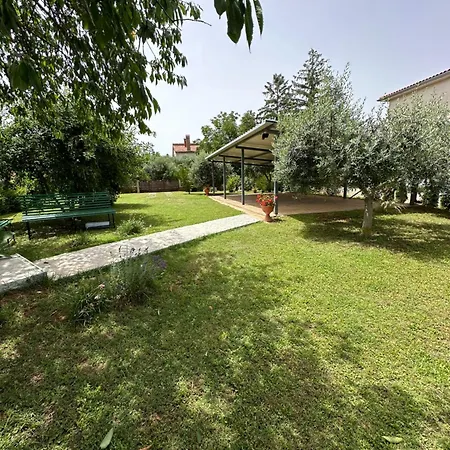Karolina - Oasis With Free Parking Pula