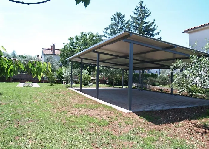 Karolina - Oasis Pula