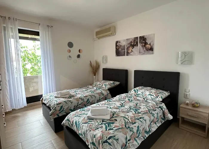 Karolina - Oasis Pula