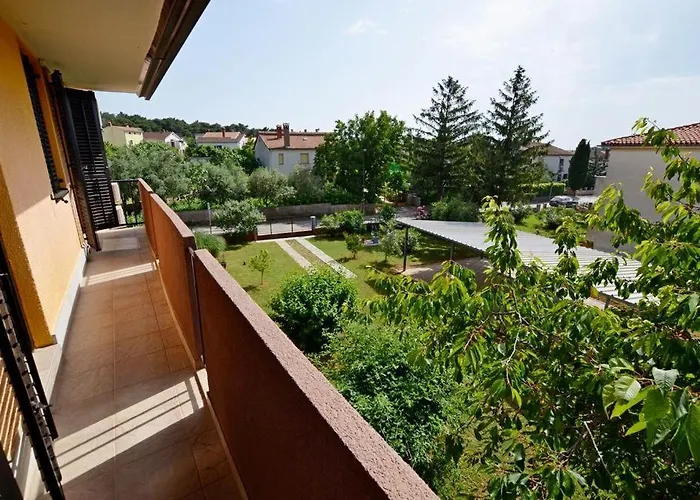 Apartment Karolina - Oasis