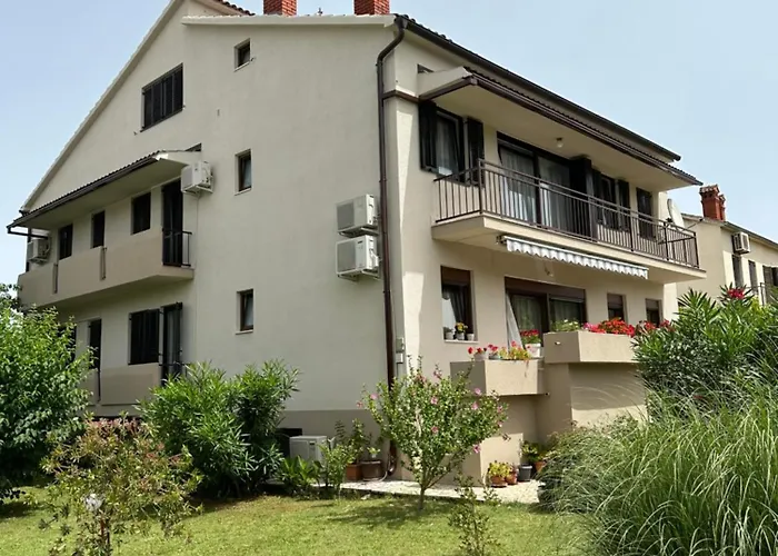 Apartment Karolina - Oasis Pula